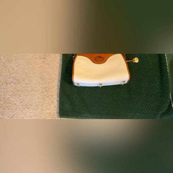 DOONEY & BOURKE SHOULDER BAG - Picture 5 of 5